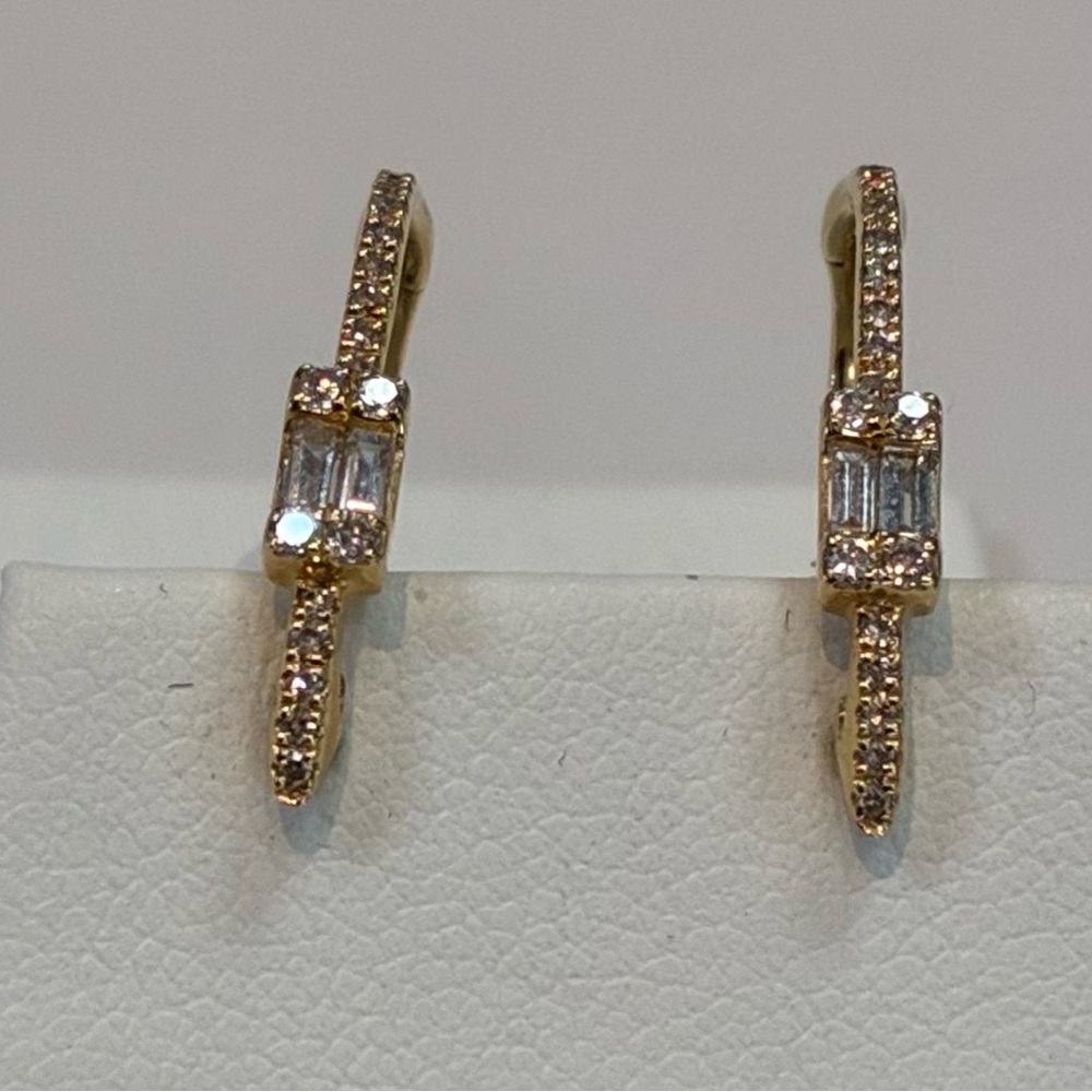 Elegant 14k Gold x Diamond Baguette Women's Earrings
